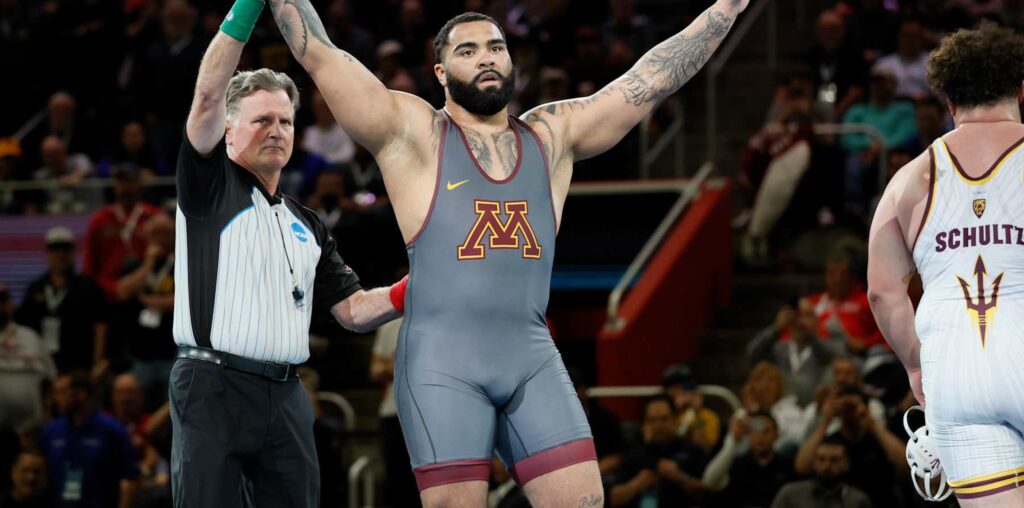 Olympian Gable Steveson Wins 1st 2 Matches in Minnesota Return After WWE, NFL Stints