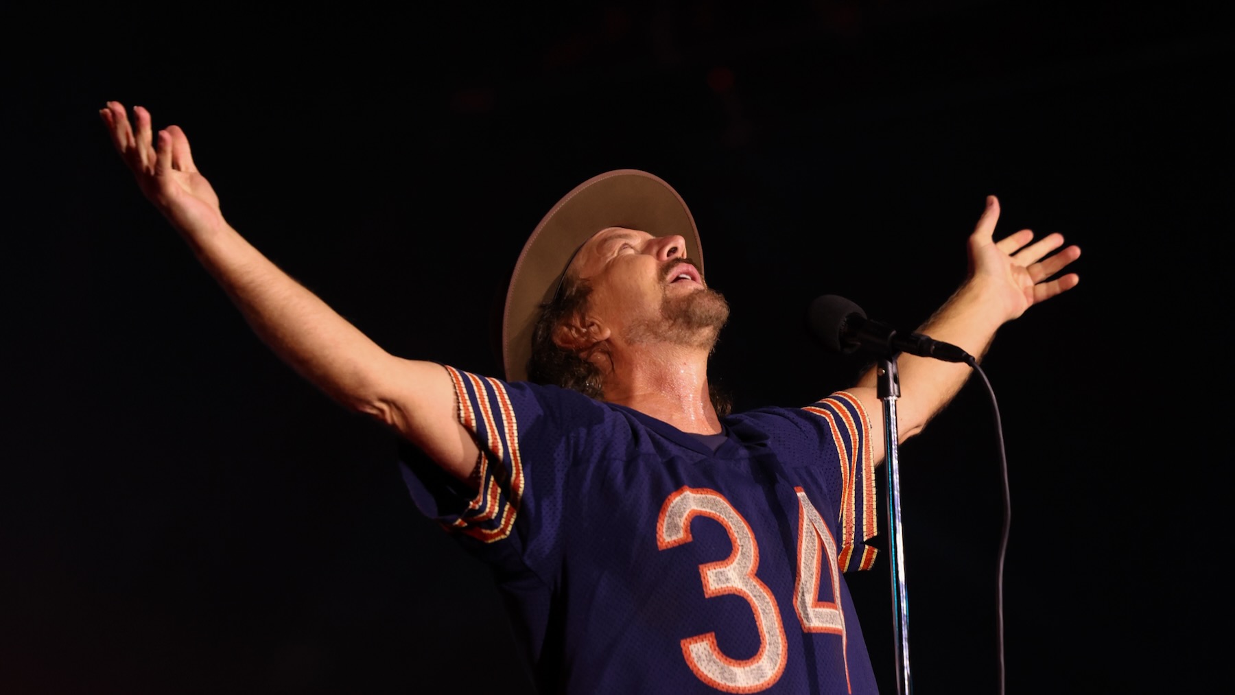 Pearl Jam cover Temple of the Dog’s “Hunter Strike” for first time in 10 years