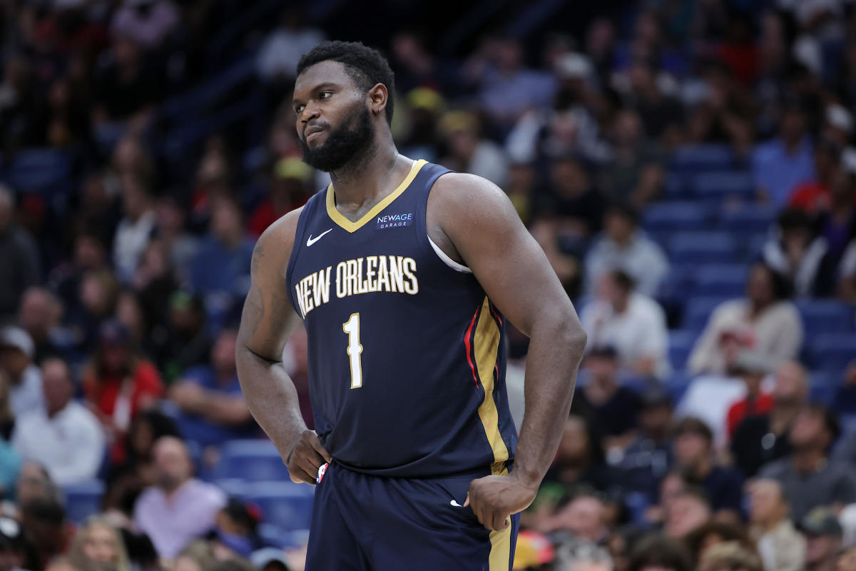 Pelicans’ Zion Williamson reportedly not close to return from strained left hamstring, out indefinitely