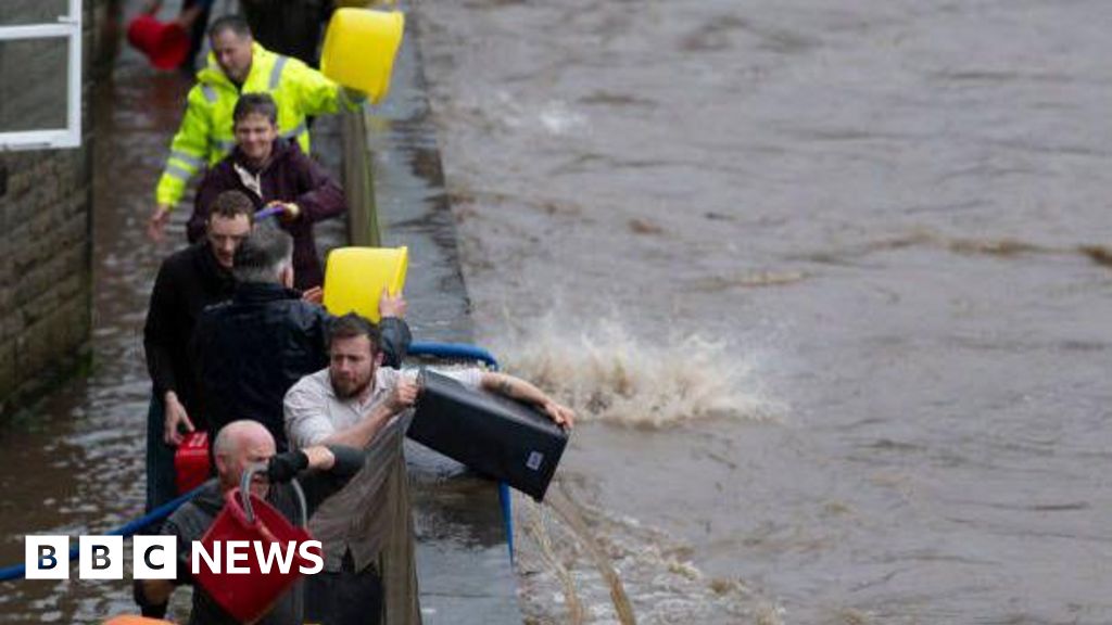 Pontypridd residents angry after Storm Bert causes flooding