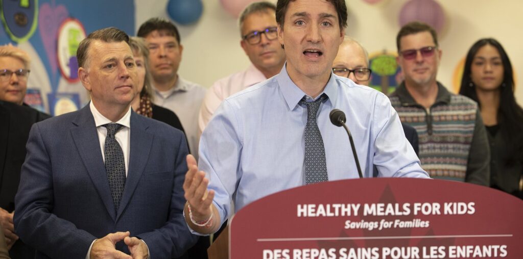 Prime Minister Justin Trudeau's plane lands near Donald Trump's Mar-a-Lago estate