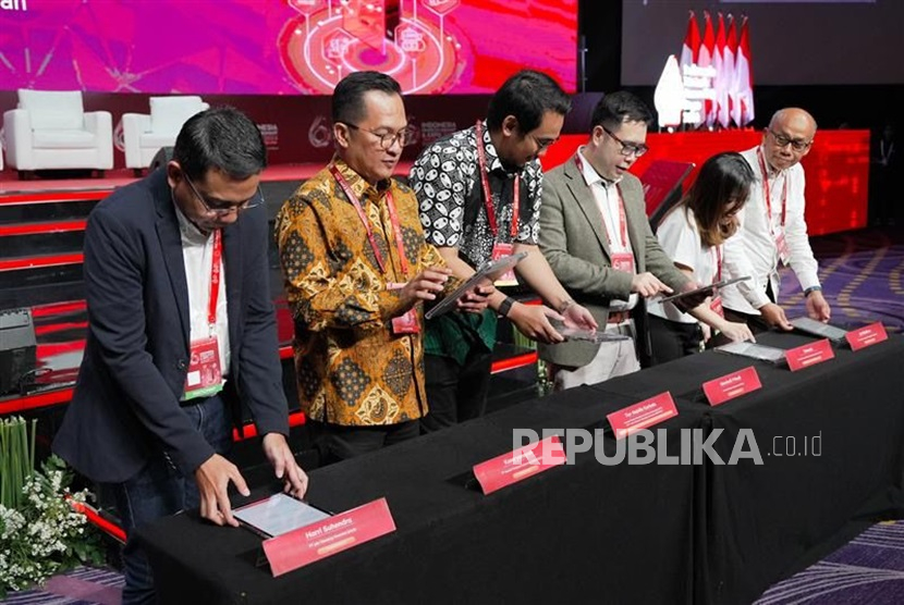 Privy dan AFTECH Teken Pakta Integritas, Dorong Keamanan Fintech Peer to Peer Lending |Republika Online