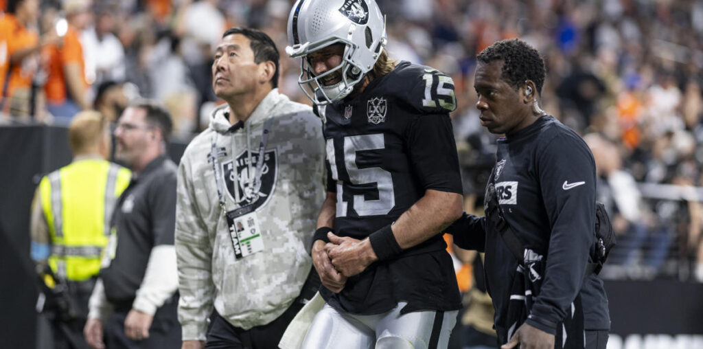 Raiders QB Gardner Minshew reportedly suffers season-ending broken collarbone