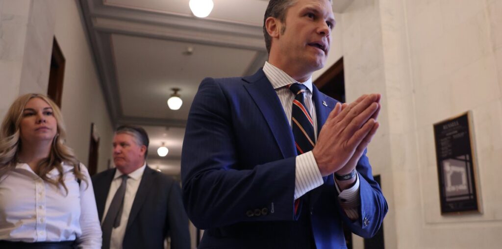 Republican senators offer mixed reactions to the Pete Hegseth police report