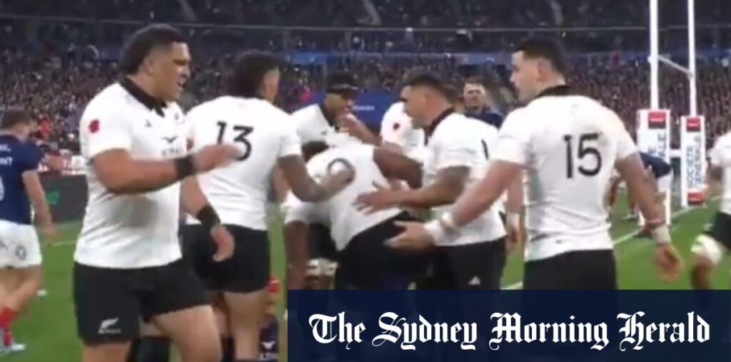 Rookie scores stunning All Blacks try