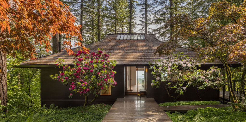 SHED Revives a Mid-Century Modern House in Portland