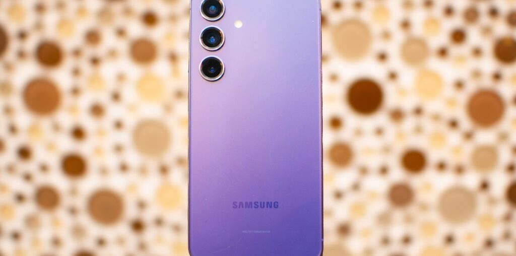 Samsung Galaxy S25 colors all but confirmed by leaked SIM card tray images