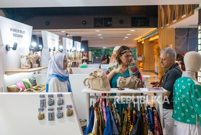 Sarinah Pandu x InJourney Group Gelar Bazar untuk Dukung UMKM Naik Kelas |Republika Online