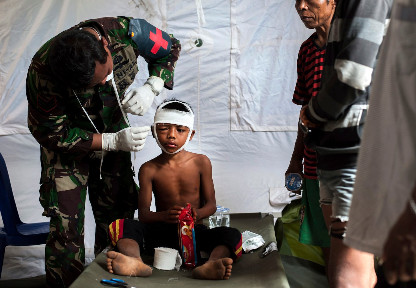 Scenes from the aftermath of Indonesia’s earthquake, tsunami – The Boston Globe