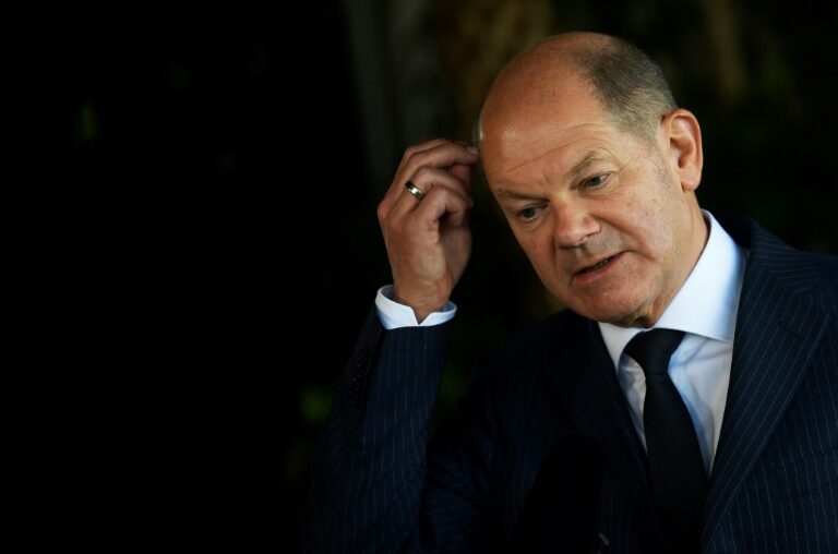 Scholz's party to name him as top candidate for snap polls