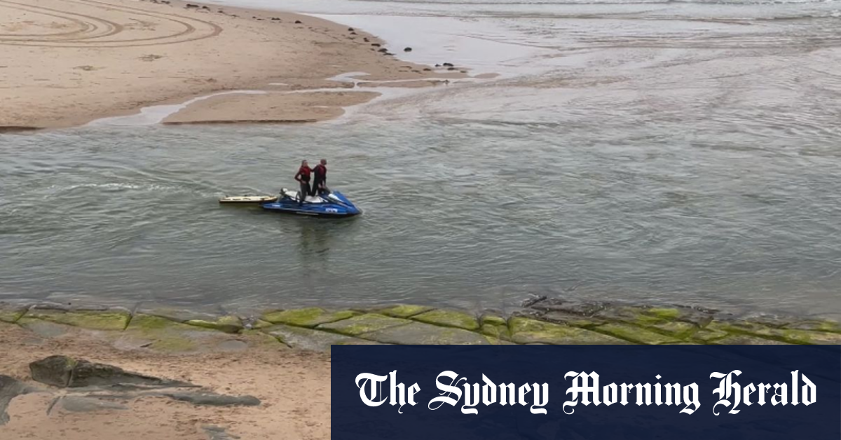 Search resumes for boy swept into sea on Central Coast