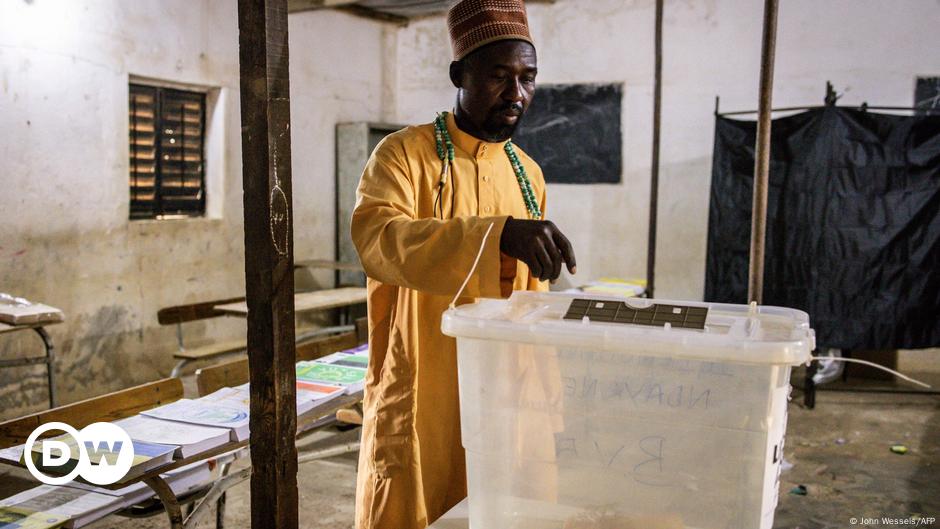 Senegal ruling party claims victory in legislative elections – DW – 11/18/2024