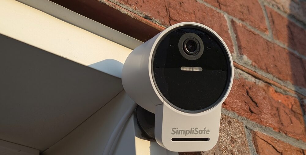 Simplisafe Outdoor Camera Series 2 with Active Guard Review