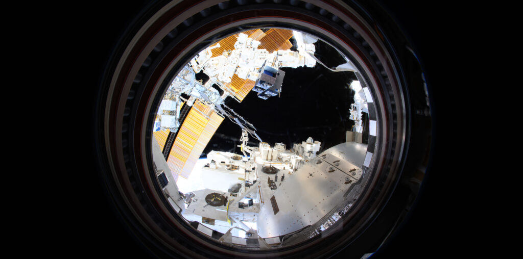 Space Station Research Tests Performance of Self-Healing Quantum Technology  - NASA