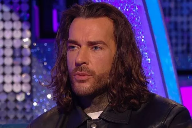 Strictly Come Dancing's Pete Wicks stuns co-star with cheeky comment during live show