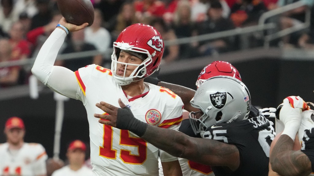 Tampa Bay Buccaneers at Kansas City Chiefs odds, picks and predictions