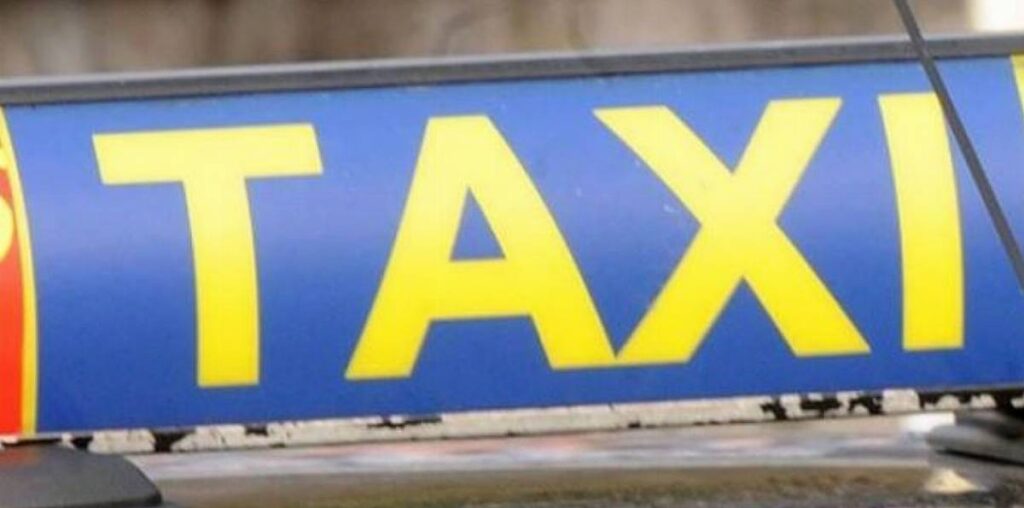 Taxi driver dislocated a man's shoulder after he clamped his car | BreakingNews.ie