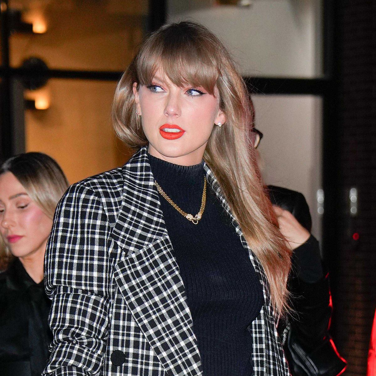 Taylor Swift Just Wore 6″ Gucci Heels With the Outfit Trend I’m Buying From Reformation