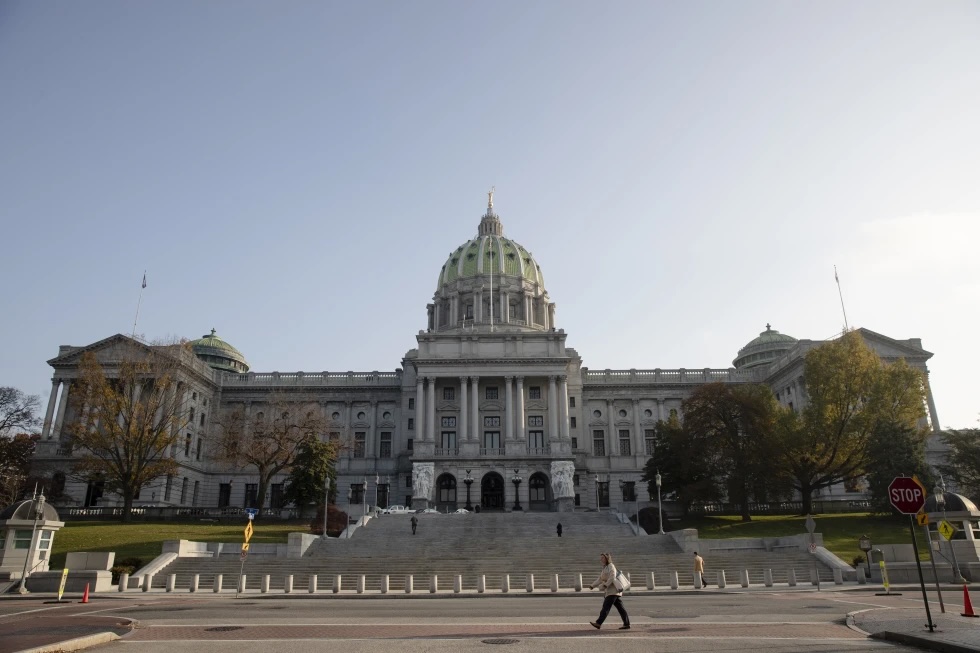 Technical issues at the polls hit Pennsylvania, county extends voting hours