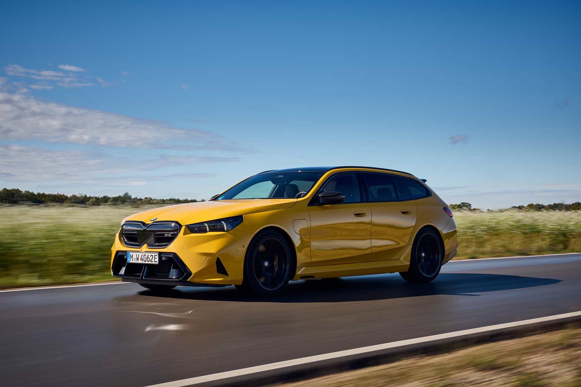 Test Drive Review: 2025 BMW M5 Touring – America’s First M5 Wagon is a Practical Powerhouse