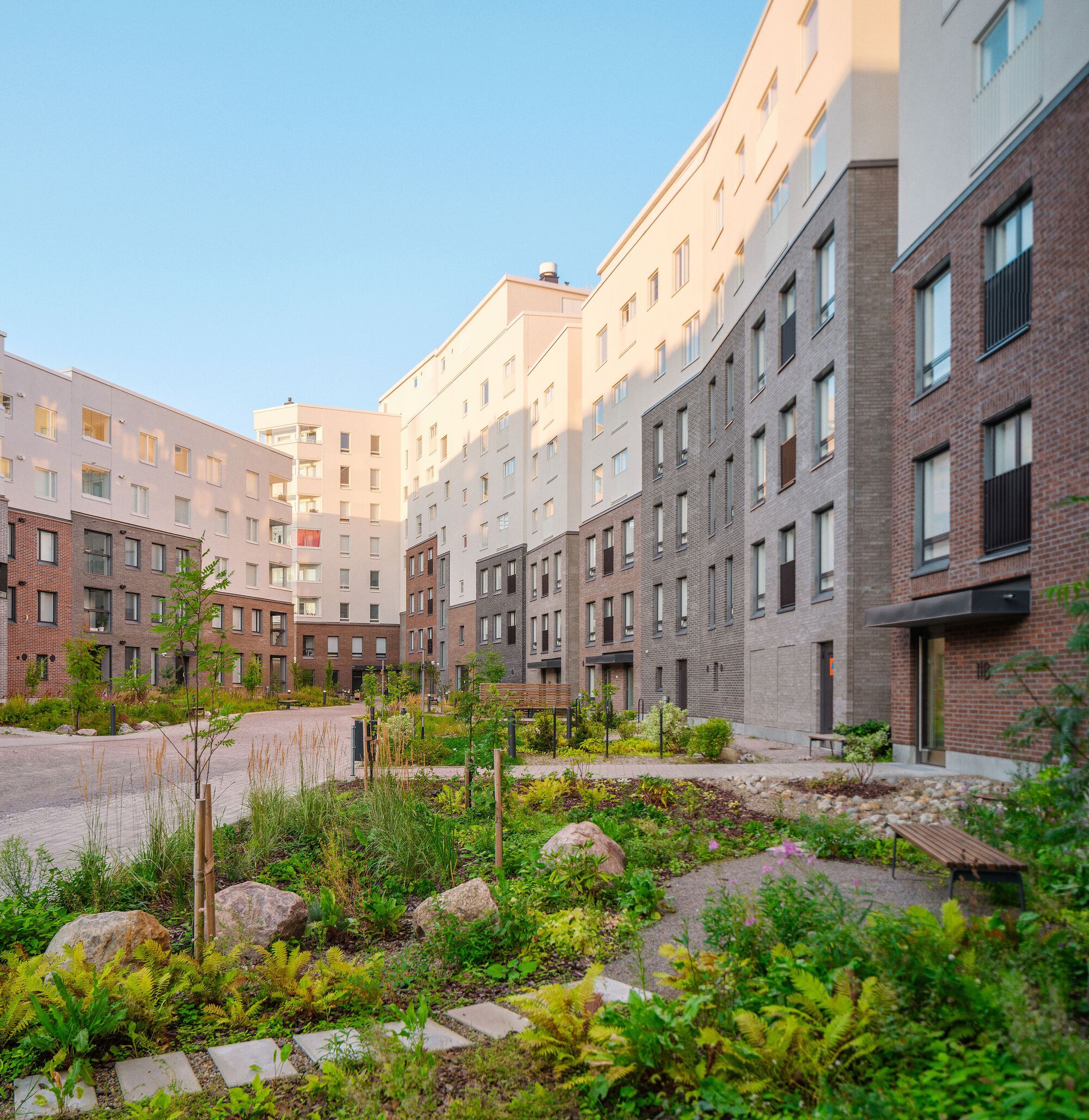 The Cloud Block Inclusive Housing / INARO Integrated Architecture Office