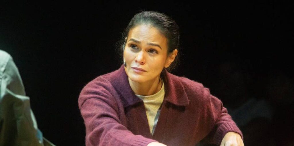 Theater review: Iza Calzado wows in straight play debut | ABS-CBN Entertainment