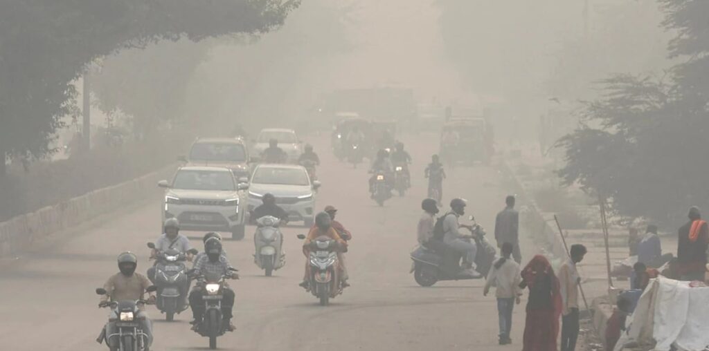 Thick Smog Blankets Delhi-NCR, Air Quality Hits Severe, Flight Ops Hit