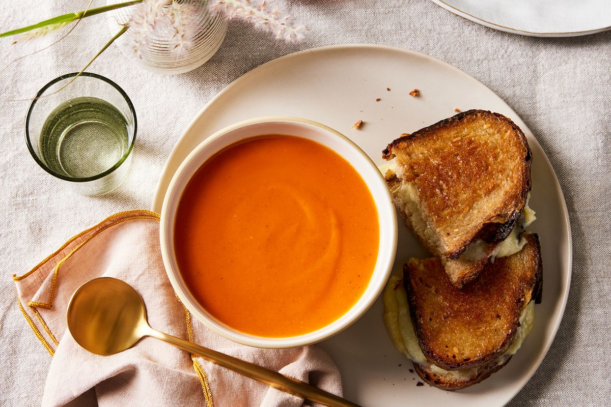 This Tomato Soup Hack Saved Me From a Mid-Week Grocery Run