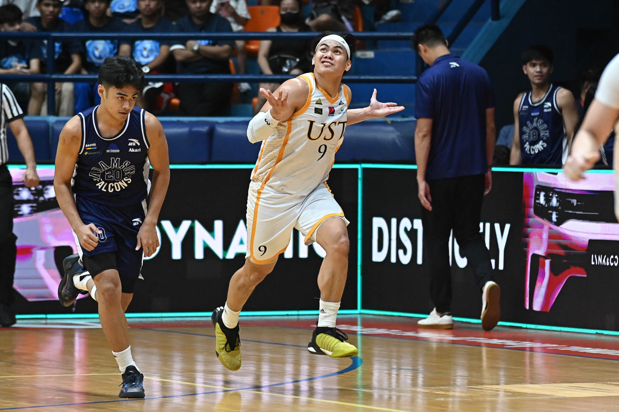 Tigers shoot down Falcons, secure Final Four slot