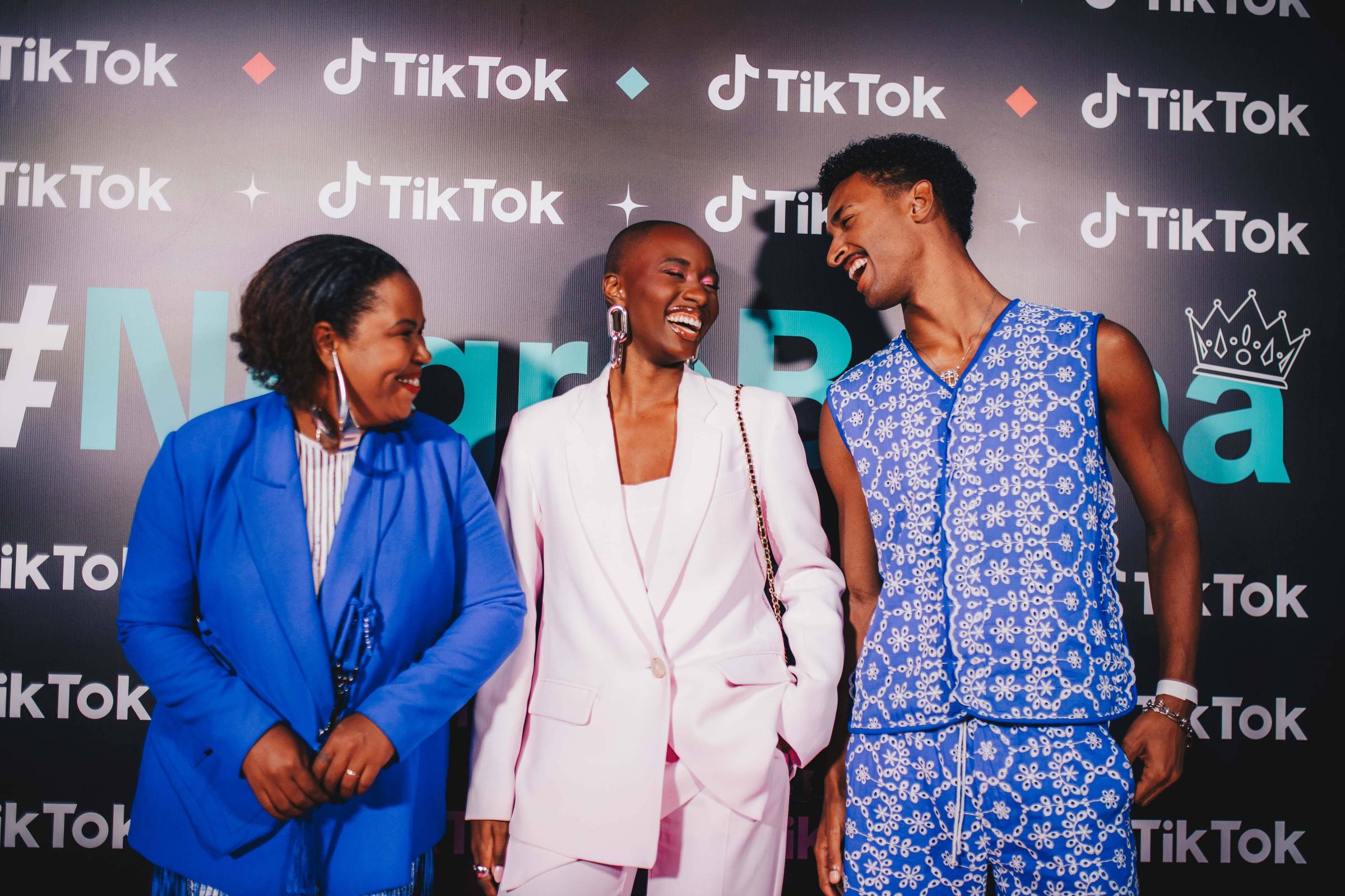 TikTok homenageia criadores de conteúdo negros com jantar e show de Os Garotin