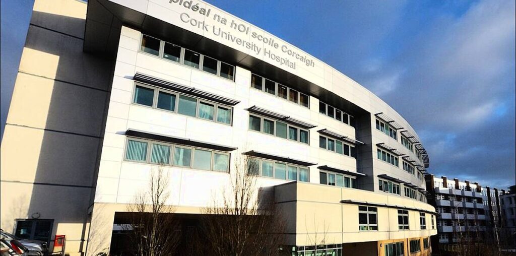 Trolley watch: Over 530 patients are waiting for beds in Irish hospitals | BreakingNews.ie