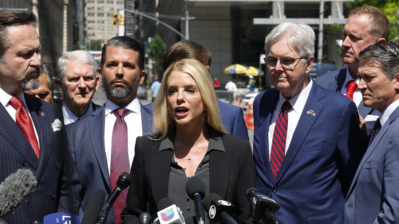 Trump taps former Florida AG Pam Bondi for attorney general after Gaetz saga