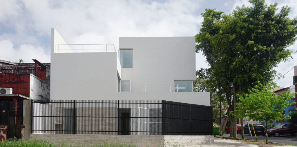 Two Houses / Prisma Arquitectura