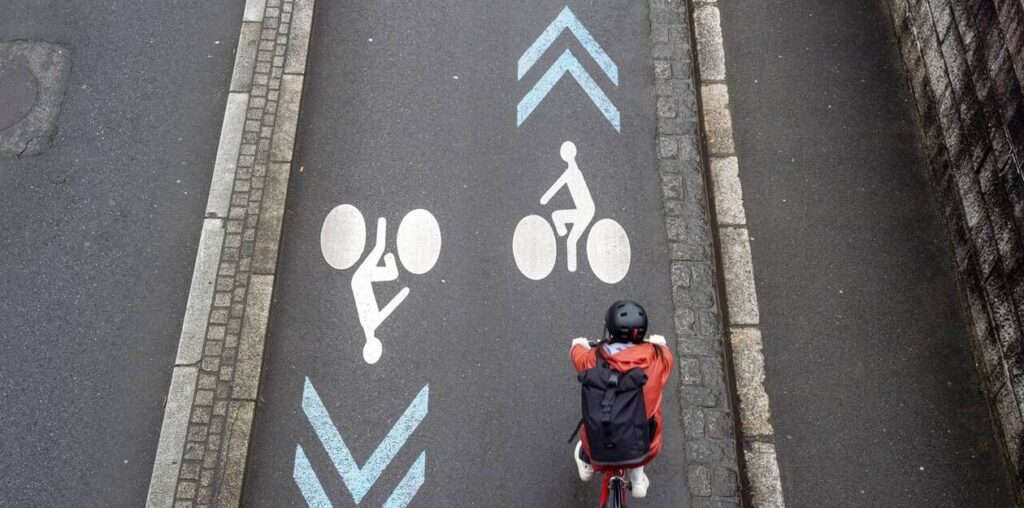 Un cycliste, figure connue de Limoges, meurt après avoir été renversé par une voiture