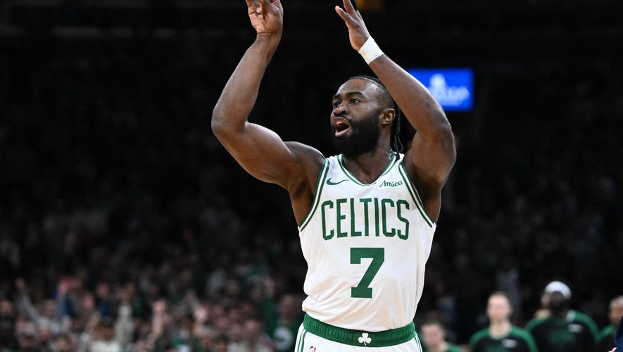 VIDEO. NBA : cinq tirs à trois points réussis en moins de cinq minutes ! L’incroyable série réalisée par Jaylen Brown avec les Celtics de Boston