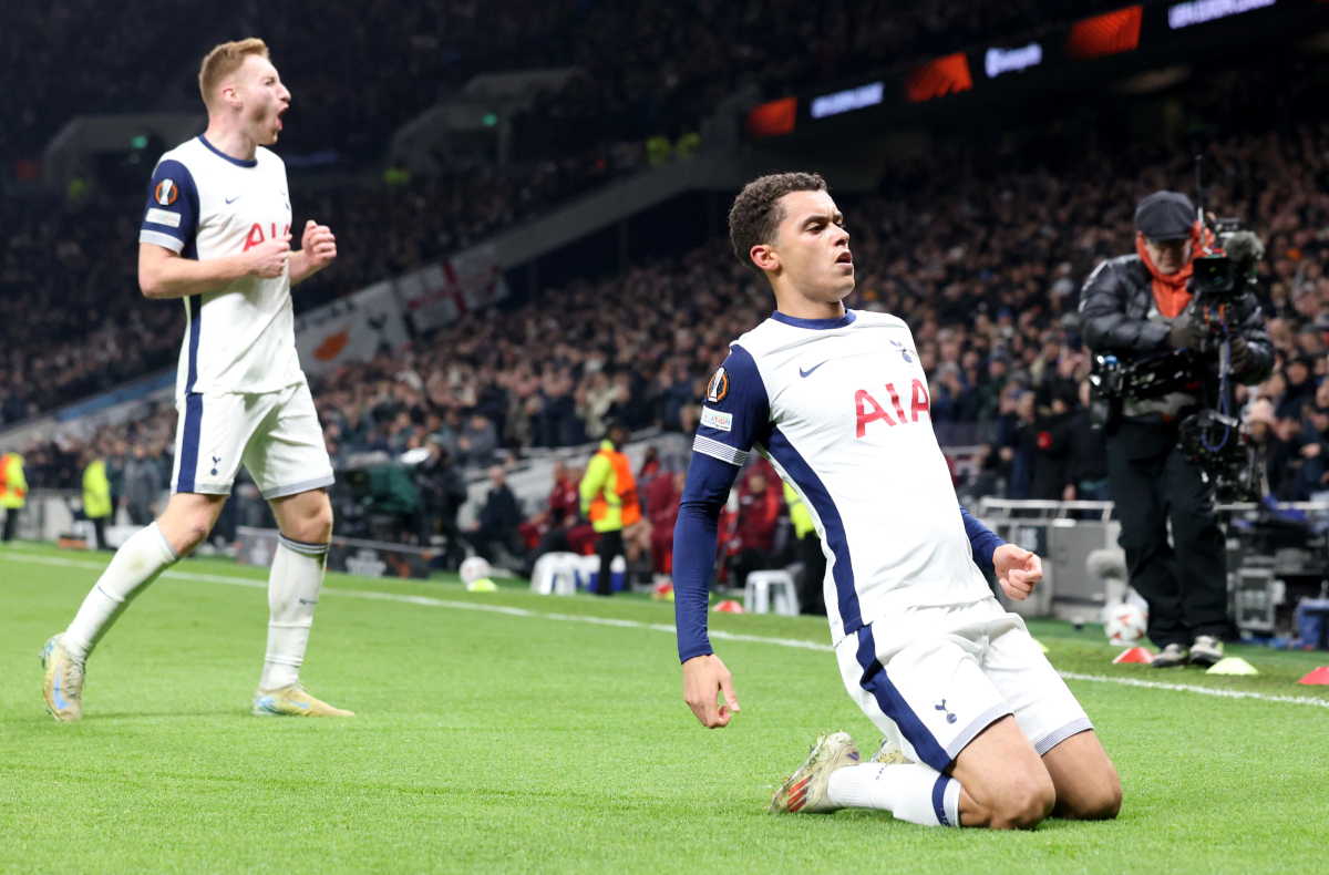 Video: Johnson celebrates Italian style after great Tottenham 2-1 Roma goal