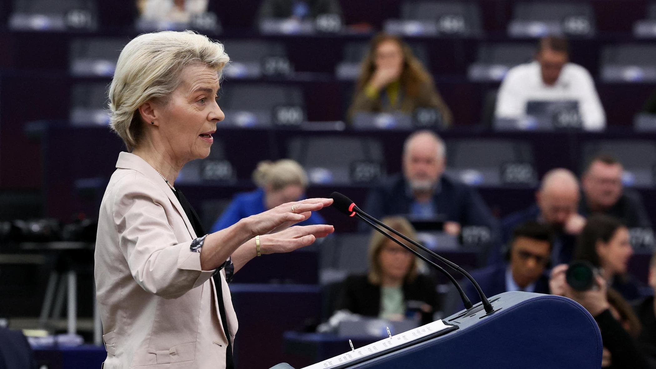 Von der Leyen presenta il nuovo esecutivo europeo: “Con Fitto più importanza politica alle regioni”