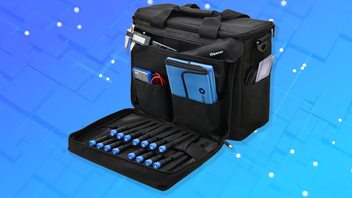 Want an entire tech repair shop of tools in a single messenger bag? Get 20% off for Black Friday