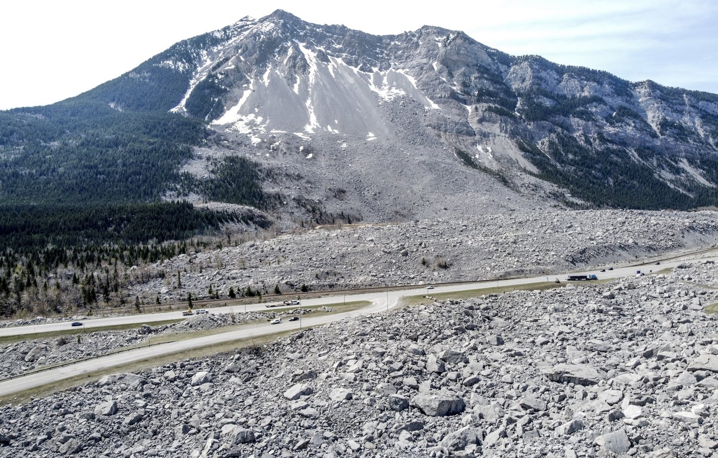 ‘We need an industry’: Crowsnest Pass residents voting on support for new coal mine