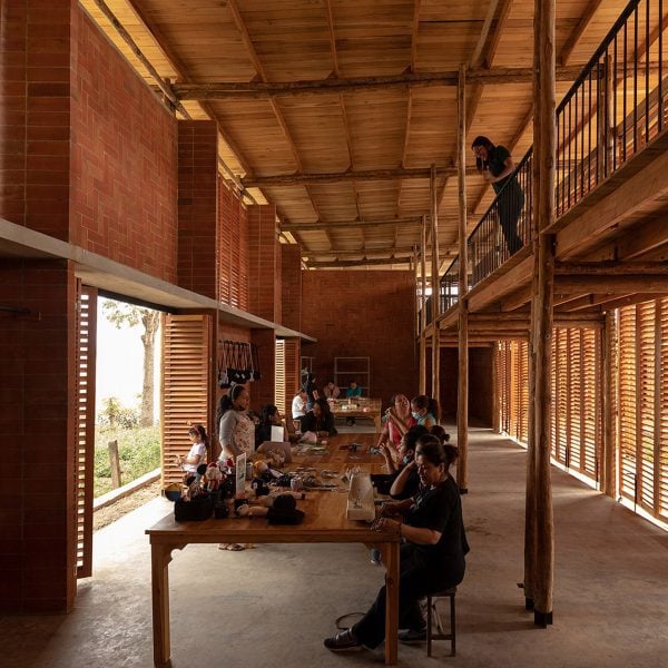 Weaving and community centre in Ecuador wins Mies Crown Hall Prize