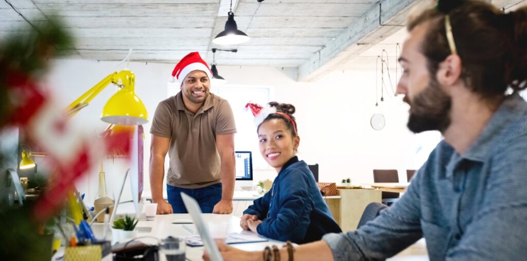 Why You Need to Invest in Your Employees and Community This Holiday Season | Entrepreneur