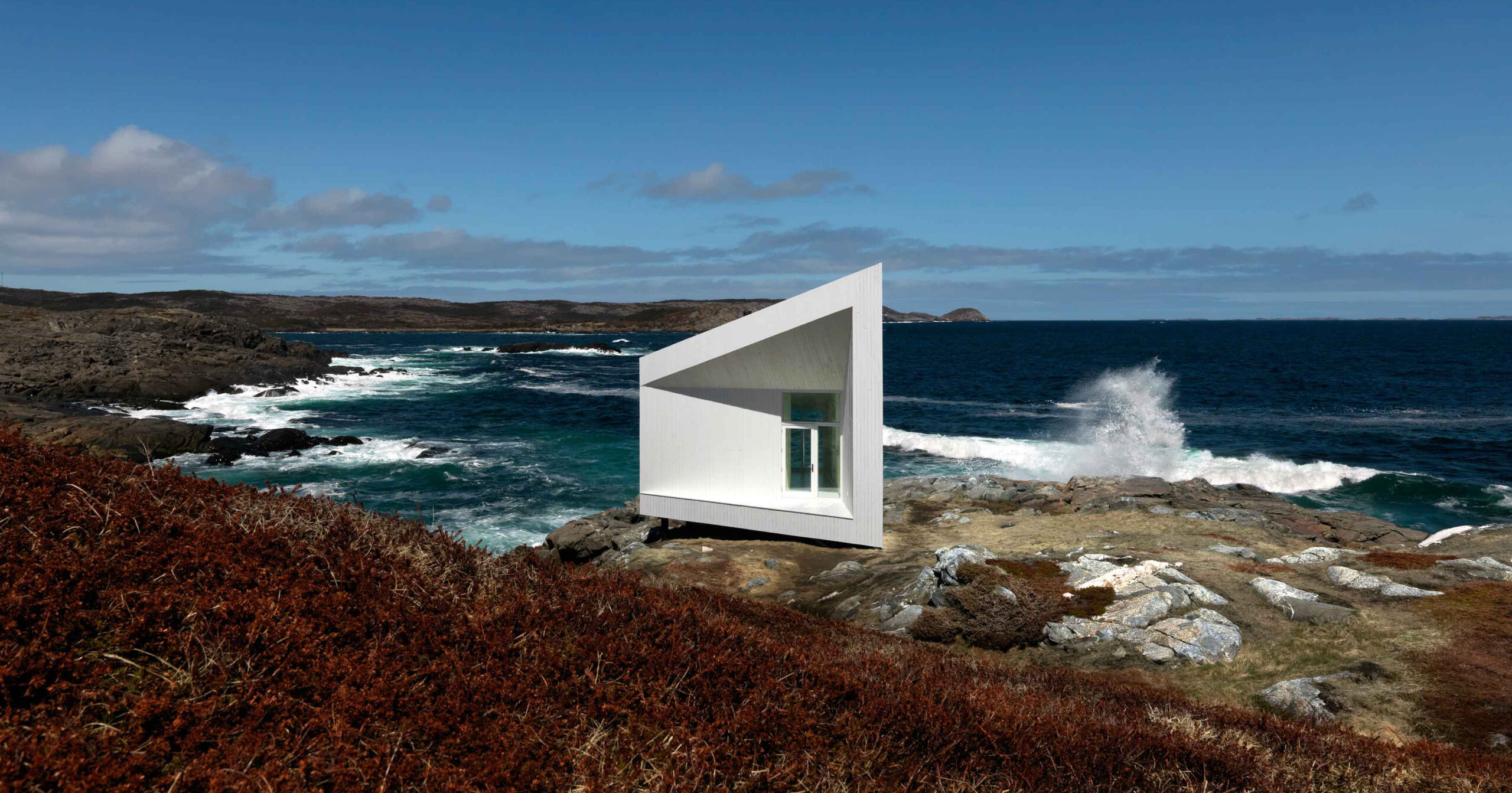 Windswept Designs: 6 Highly Resistant Buildings Built for Highly Windy Sites