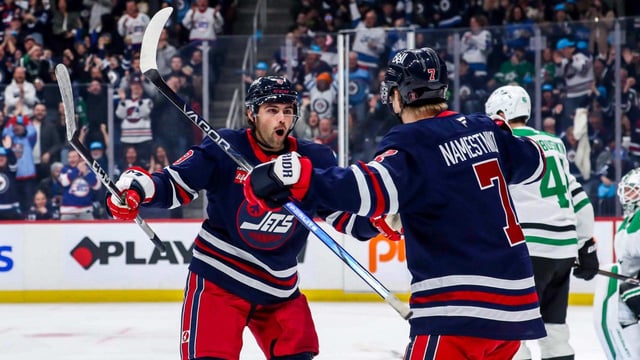 Winnipeg Jets defeat Dallas Stars to set NHL record with 14th win in 1st 15 games