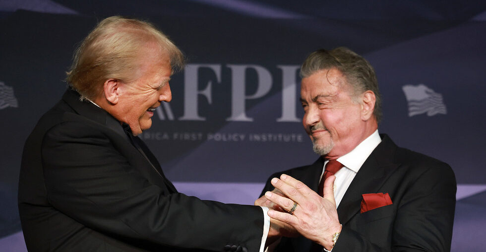 https://www.rt.com/pop-culture/607722-stallone-praises-donald-trump/Hollywood star calls Trump ‘second George Washington’