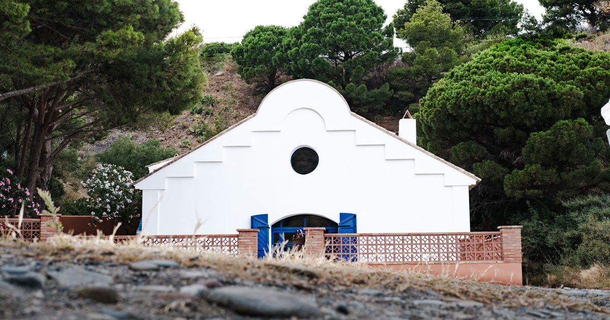 ros + falguera restores sardine salting facility into residence employing local catalan stone