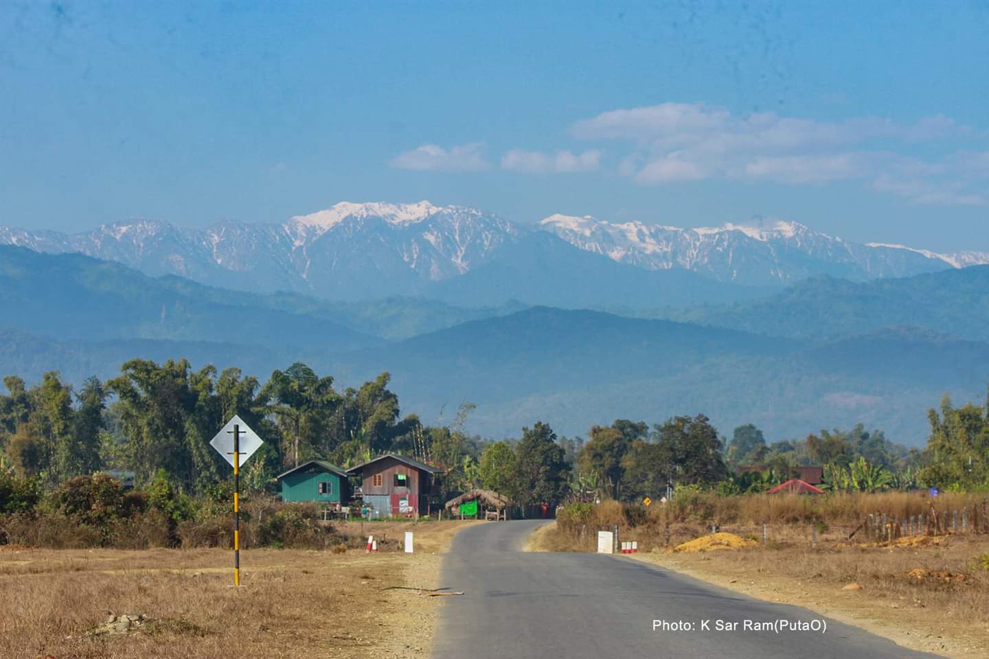 ပူတာအိုမြို့နဲ့နီးတဲ့ကျေးရွာတွေမှာ အိမ်မွေးတိရစ္ဆာန်ပါမကျန် ခိုးယူခံနေရ – Kachin News Group (KNG)