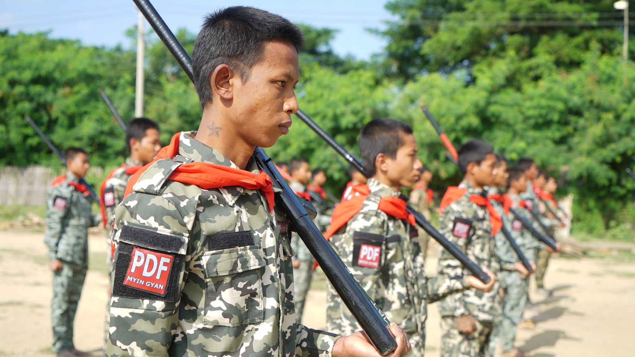 မြင်းခြံတွင် စစ်တပ် စစ်ကြောင်းထိုးလာ၍ PDF နှင့် တိုက်ပွဲ ပြင်းထန်နေ  – Myanmar Now